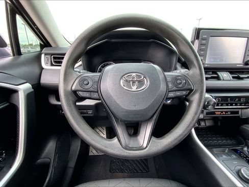 Used 2021 Toyota RAV4 XLE w/ Convenience Package AWD/4WD image 6