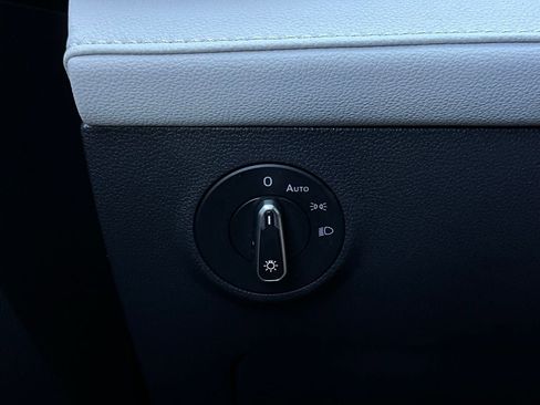 Used 2025 Volkswagen Taos S image 20