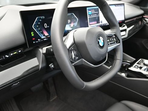 Certified 2026 BMW 530i image 12