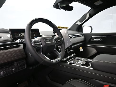 New 2025 GMC Sierra EV Denali image 22