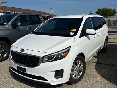 Used 2016 Kia Sedona LX w/ LX Essentials Premium Package