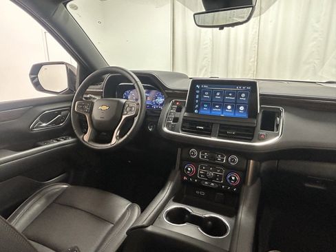 Used 2024 Chevrolet Tahoe High Country image 11