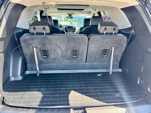 Used 2020 Chevrolet Traverse Premier w/ Redline Edition FWD image 10