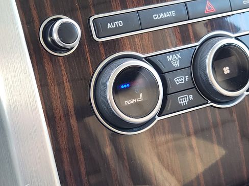 Used 2016 Land Rover Range Rover Supercharged image 30