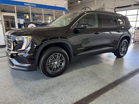 Used 2025 GMC Acadia Elevation image 4