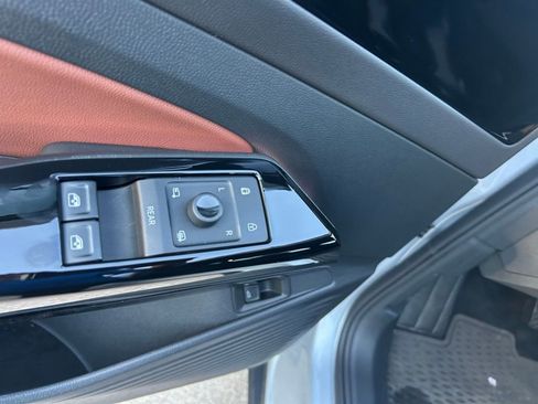 Used 2022 Volkswagen ID.4 Pro S image 52