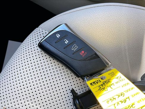 Used 2021 Lexus GX 460 Premium w/ Premium Package image 13