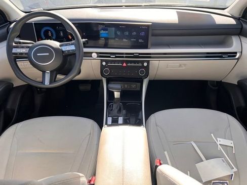 Used 2025 Hyundai Tucson SEL AWD/4WD image 11