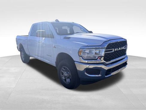 Used 2022 RAM 2500 Big Horn image 3