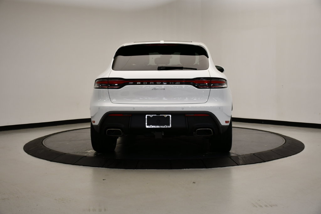 Certified 2026 Porsche Macan Turbo AWD/4WD image 6