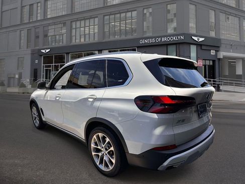 Used 2024 BMW X5 xDrive40i w/ Premium Package AWD/4WD image 5