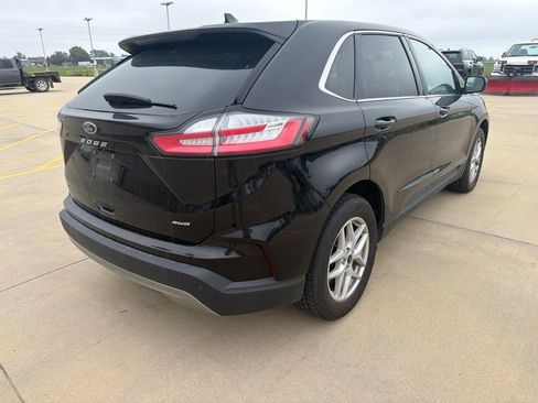 Used 2024 Ford Edge SEL AWD/4WD image 3