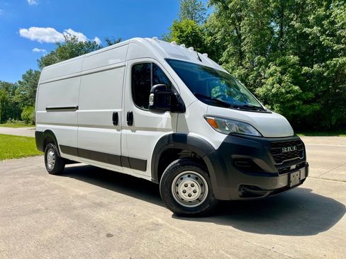 Used 2023 RAM ProMaster 2500 image 1
