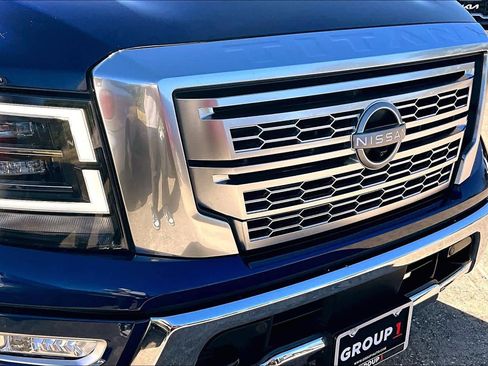 Certified 2023 Nissan Titan Platinum Reserve w/ Moonroof Package image 28
