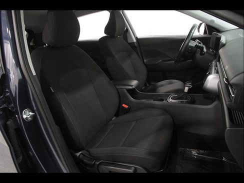 Certified 2025 Hyundai Kona SEL AWD/4WD image 18