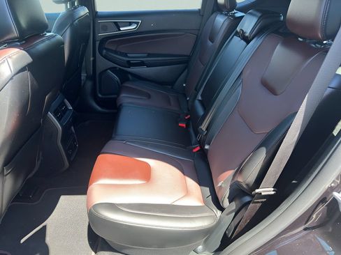 Used 2021 Ford Edge Titanium w/ Equipment Group 301A AWD/4WD image 17