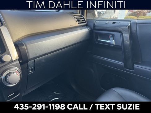 Used 2021 Toyota 4Runner Venture image 12