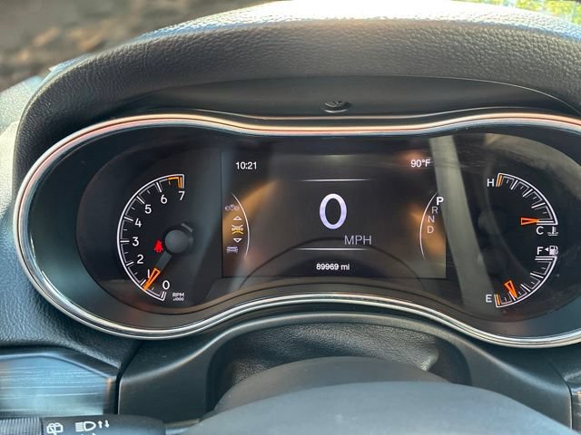 Used 2020 Jeep Grand Cherokee Laredo AWD/4WD image 30