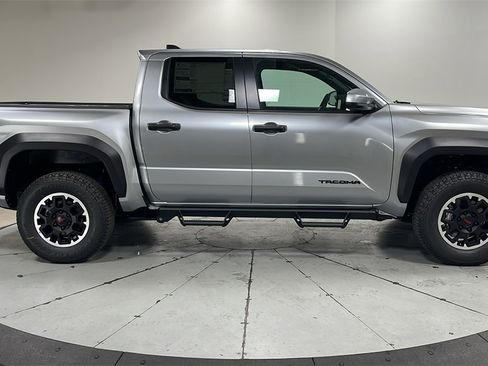 New 2025 Toyota Tacoma TRD Off-Road image 6