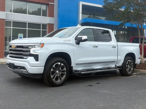 New 2026 Chevrolet Silverado 1500 High Country w/ Technology Package AWD/4WD image 1