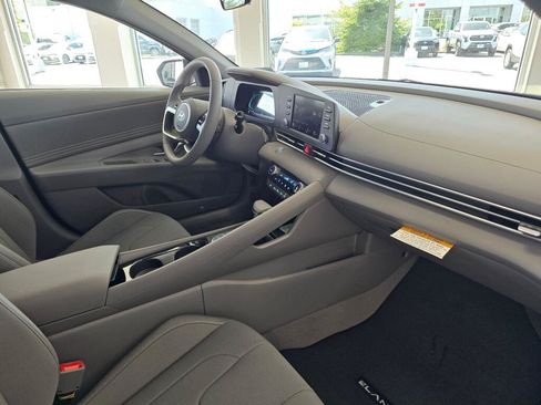New 2026 Hyundai Elantra SEL Sport Premium FWD image 41