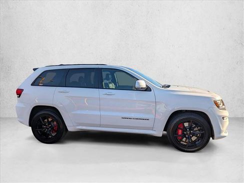 Used 2016 Jeep Grand Cherokee SRT image 4