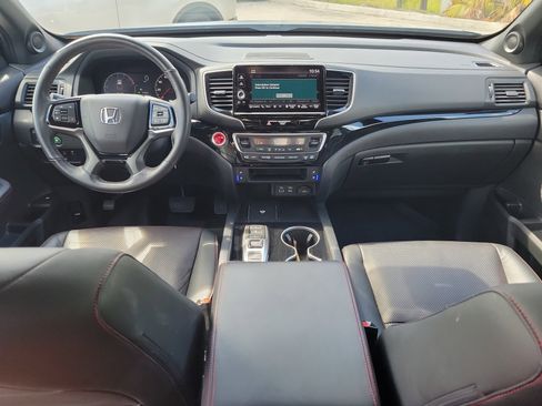 Used 2024 Honda Ridgeline Black Edition image 18