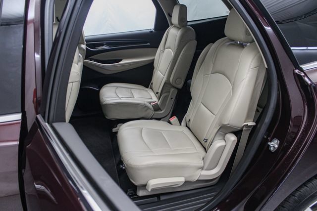 Certified 2018 Buick Enclave Essence FWD image 20