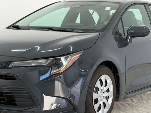 Used 2025 Toyota Corolla LE FWD image 24