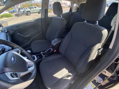 Used 2018 Ford Fiesta SE image 11