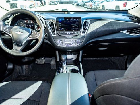 Used 2024 Chevrolet Malibu LT image 11