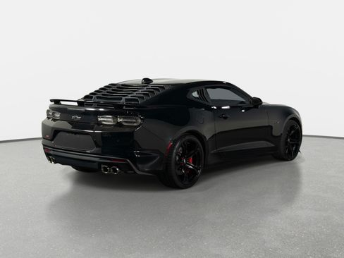 Used 2022 Chevrolet Camaro SS RWD image 5