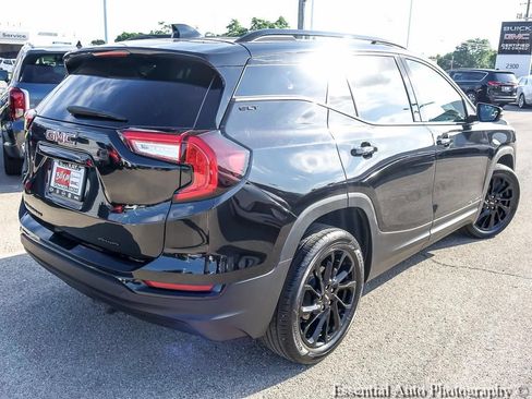 Used 2023 GMC Terrain SLT w/ Elevation Edition AWD/4WD image 9