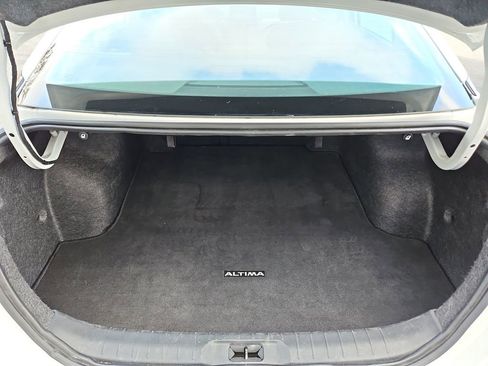 Used 2024 Nissan Altima 2.5 SR image 28