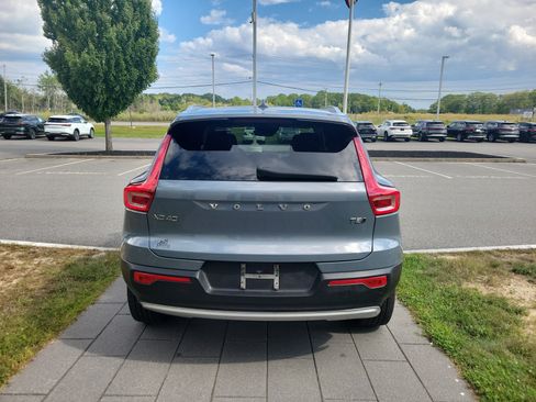 Used 2022 Volvo XC40 T5 Inscription w/ Climate Package AWD/4WD image 6