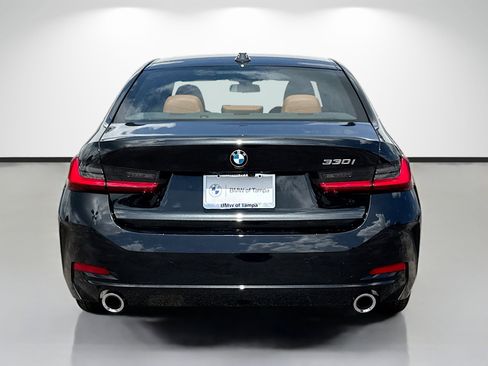 New 2026 BMW 330i Sedan w/ Convenience Package RWD image 4