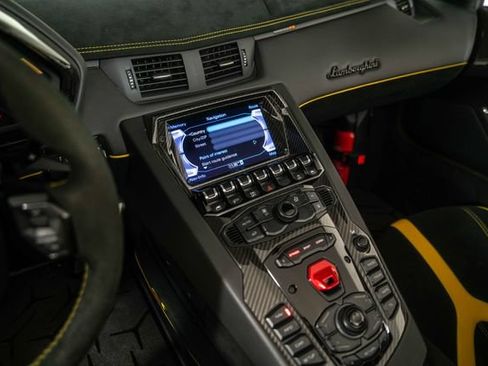 Used 2016 Lamborghini Aventador LP 750-4 Superveloce AWD/4WD image 19
