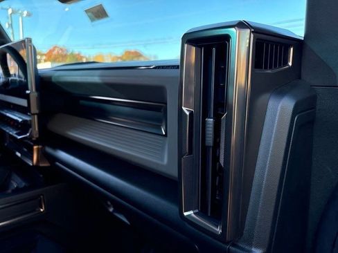 New 2025 GMC Hummer EV 3X image 60