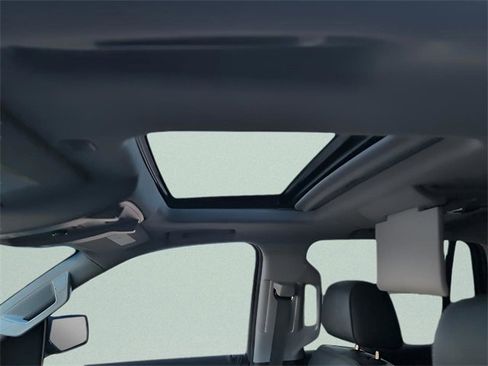 Used 2019 GMC Yukon Denali w/ Denali Ultimate Package image 17