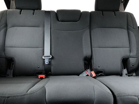 Used 2018 Jeep Wrangler Unlimited Sahara w/ Dual Top Group image 14