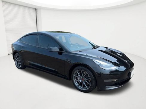Used 2022 Tesla Model 3 Long Range AWD/4WD image 3