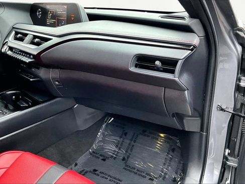 Used 2019 Lexus UX 200 F Sport w/ F Sport Premium Package image 18