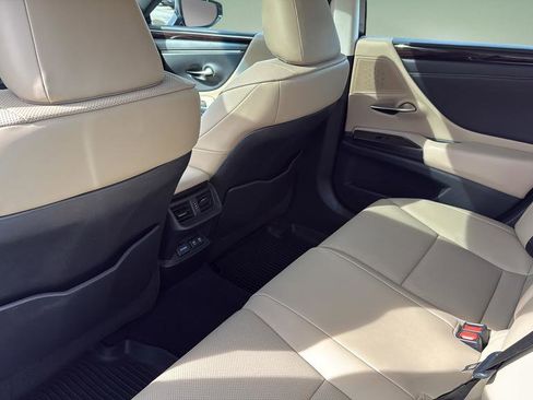 Used 2019 Lexus ES 350 w/ Premium Package FWD image 15