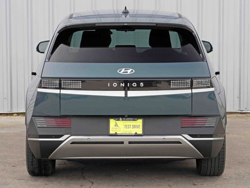 Used 2022 Hyundai Ioniq 5 SE w/ Cargo Package image 45