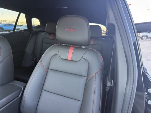 New 2026 Chevrolet Trax RS w/ Sunroof Package image 22