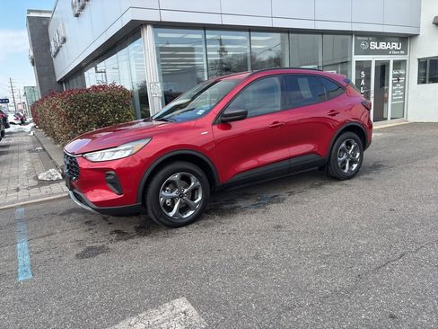 Used 2025 Ford Escape ST-Line w/ Cold Weather Package image 6