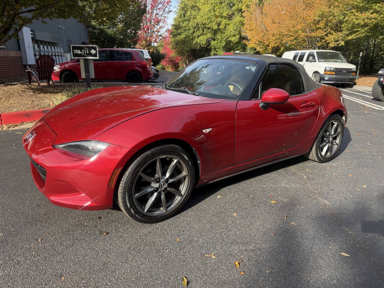 Used 2016 MAZDA MX-5 Miata Grand Touring RWD image 2