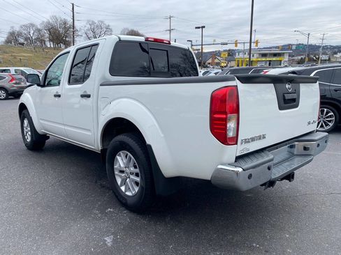 Used 2016 Nissan Frontier SV w/ SV Value Truck Package image 5