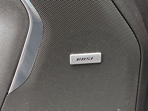 Used 2023 Chevrolet Suburban LT w/ Luxury Package image 13