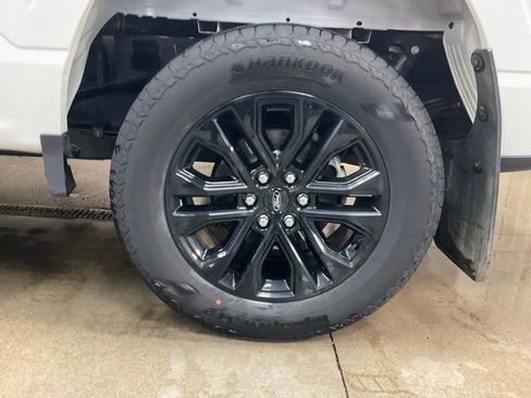 Used 2025 Ford F150 Lariat AWD/4WD image 15